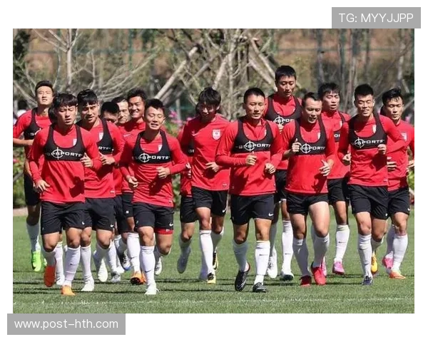 俱乐部一个赛季中仅可进行一次重要股权转让，维护联赛稳定