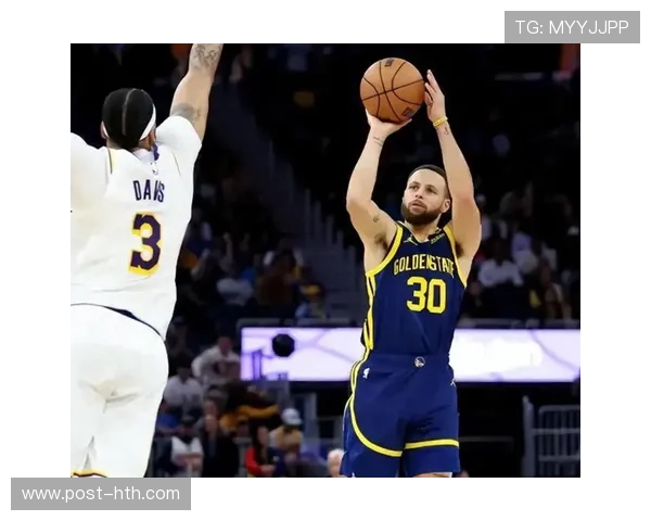 克拉克声援库里:呼吁停止对库里的野蛮犯规,提及自己在WNBA的类似遭遇 克拉克声援库里:呼吁停止对库里的野蛮犯规,提及自己在WNBA的类似遭遇