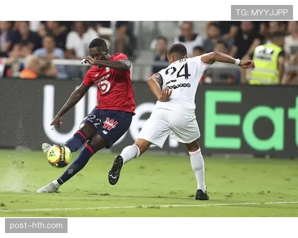 从小组赛到四强：巴黎圣日耳曼卫冕之路的战术体系演变